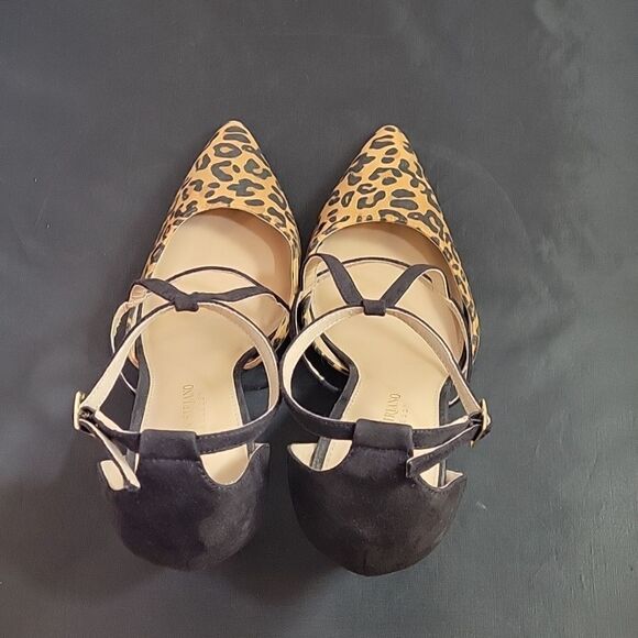 CHRISTIAN SIRIANO LEOPARD PRINT ADJUSTABLE ANKLE STRAP POINTED TOE SHOE - Picture 8 of 16